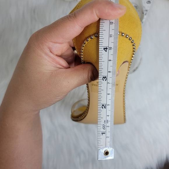 Stiletto heeled sandals lace up. - Picture 10 of 10